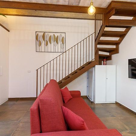 Proserpina Apartment Catania Bagian luar foto